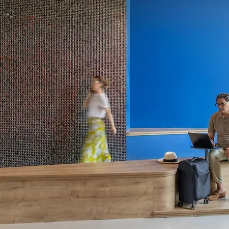 מלון Meininger Porte De Vincennes פריז