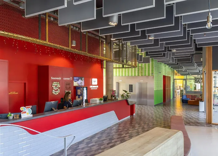 Meininger Porte De Vincennes 2*