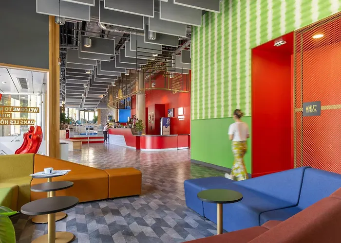 Meininger Porte De Vincennes Hotel Paris