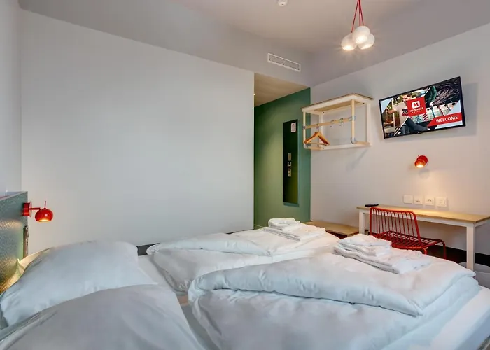 Meininger Porte De Vincennes Hotel 2*