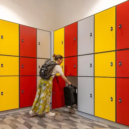 Meininger Porte De Vincennes 호텔 2*