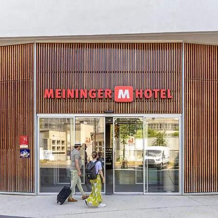 호텔 Meininger Porte De Vincennes 2*